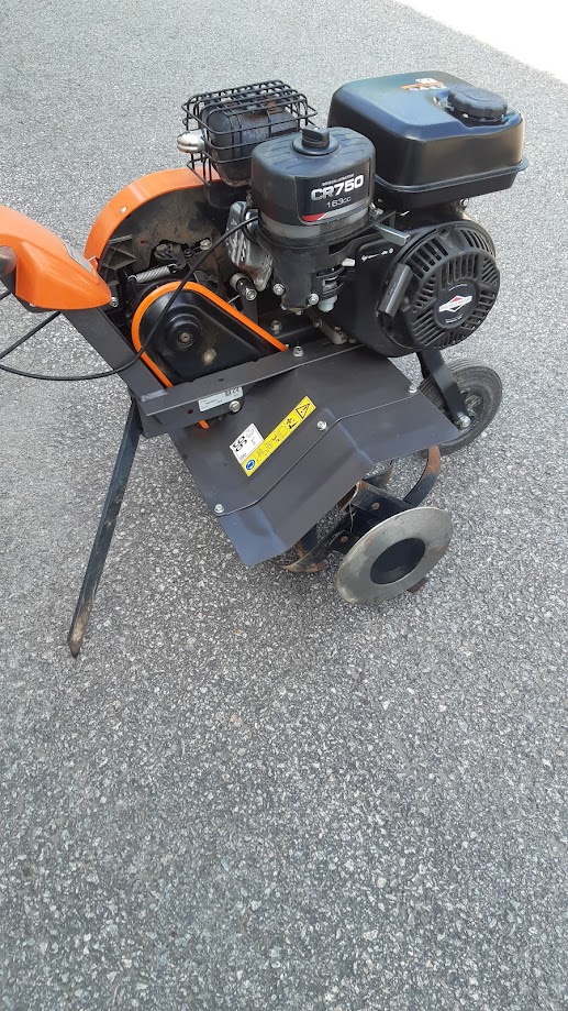 Husqvarna TF324 Jyrsin - Käytetty - vm;-2016