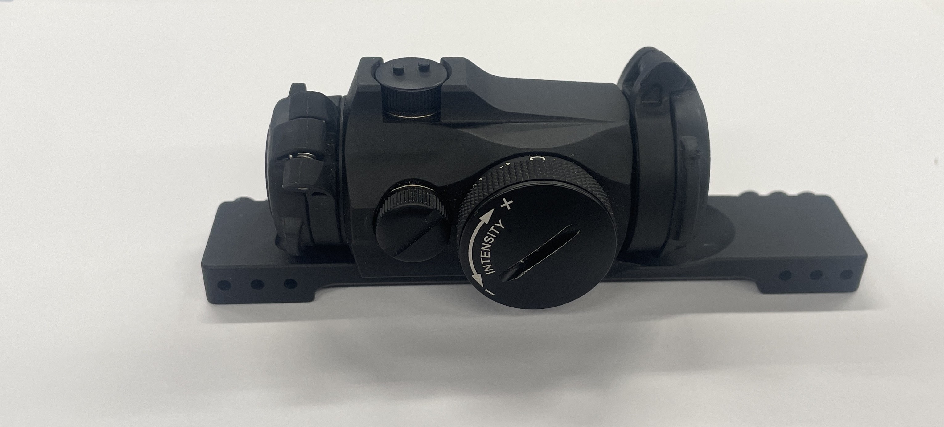 Käytetty Aimpoint Micro H-2 2MOA, Tikka pohjalla
